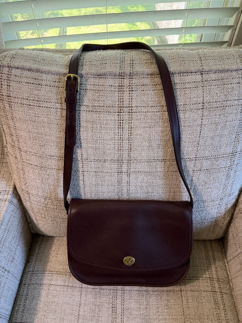 Vintage Coach City Bag 9790 Mahogany Brown Leather Crossbody Costa Rica